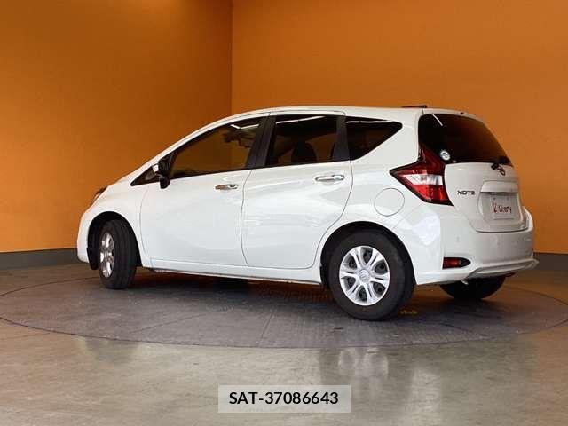 Nissan NOTE 2021-05 8209282-10