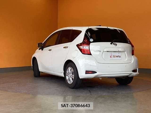 Nissan NOTE 2021-05 8209282-11