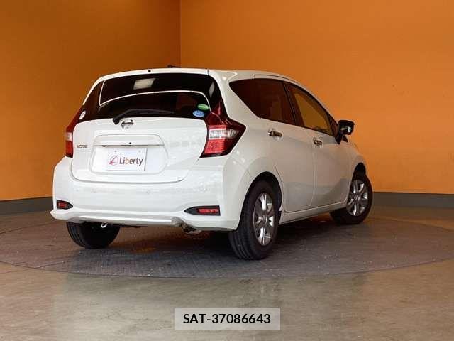 Nissan NOTE 2021-05 8209282-13