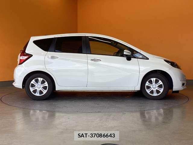 Nissan NOTE 2021-05 8209282-15