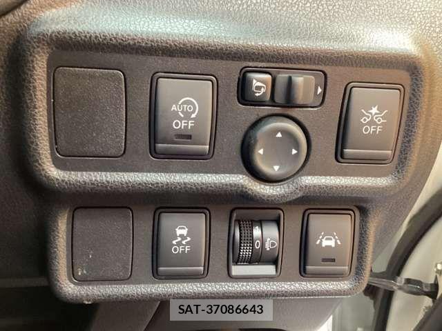 Nissan NOTE 2021-05 8209282-6