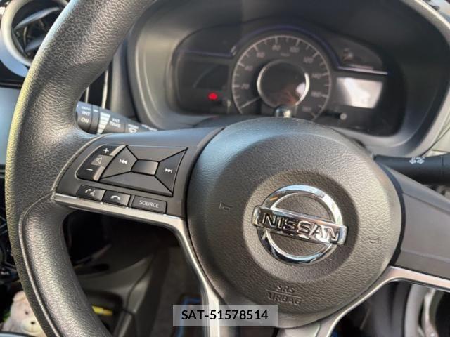 Nissan NOTE 2018-03 8209308-14
