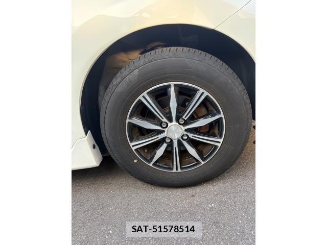 Nissan NOTE 2018-03 8209308-5