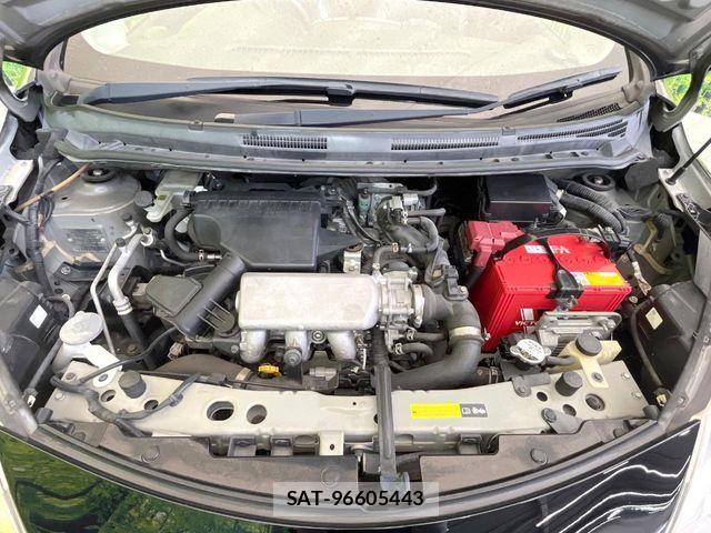 Nissan NOTE 2012-12 8209302-13