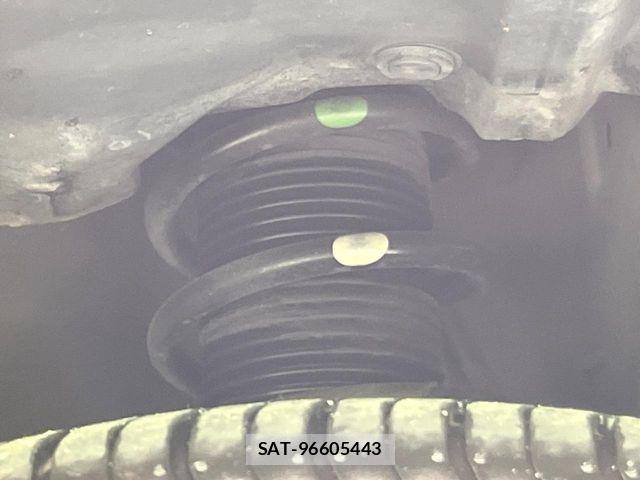Nissan NOTE 2012-12 8209302-14