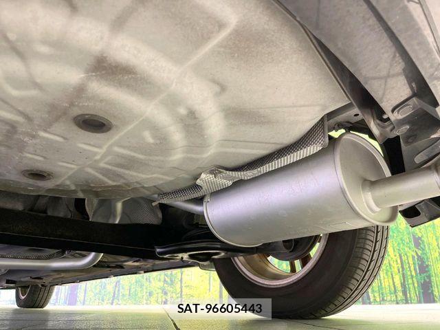 Nissan NOTE 2012-12 8209302-18