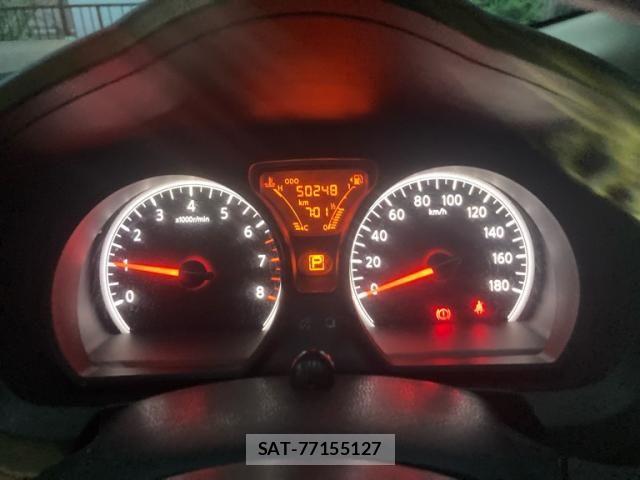 Nissan NOTE 2018-03 8209311-11