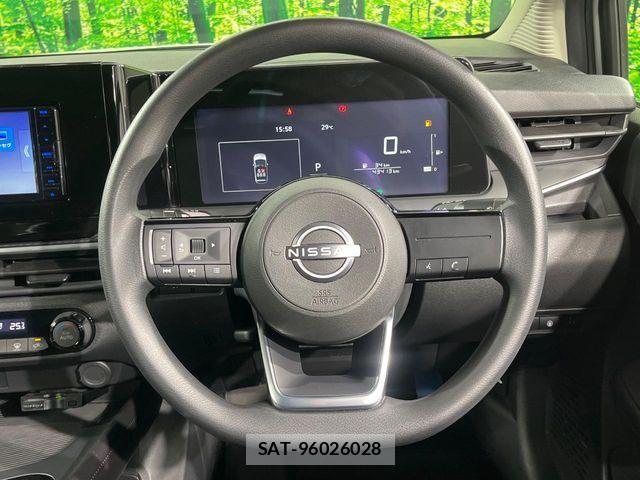 Nissan NOTE 2023-03 8209256-10