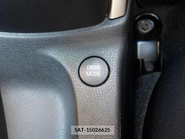 Nissan NOTE 2017-09 8209292-18