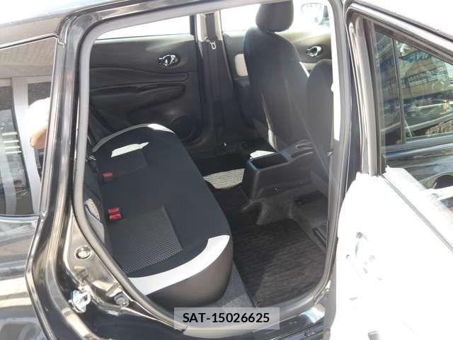 Nissan NOTE 2017-09 8209292-19