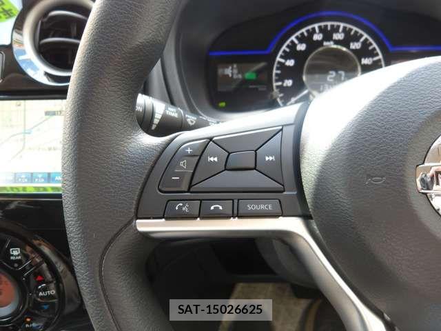 Nissan NOTE 2017-09 8209292-4