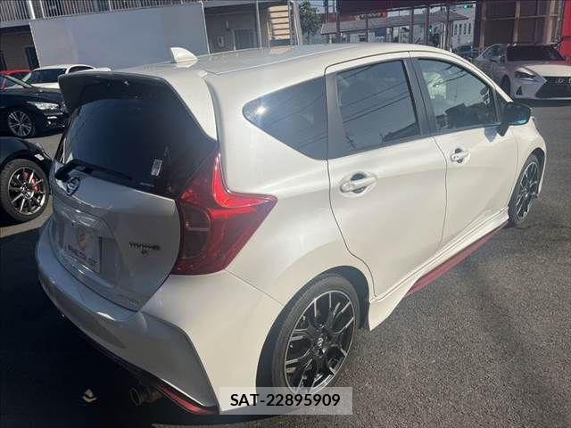 Nissan NOTE 2015-07 8209274-15