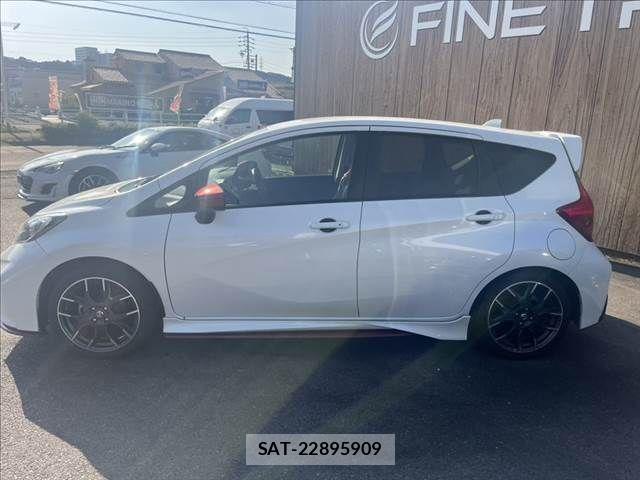 Nissan NOTE 2015-07 8209274-18