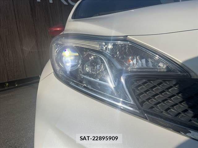 Nissan NOTE 2015-07 8209274-28