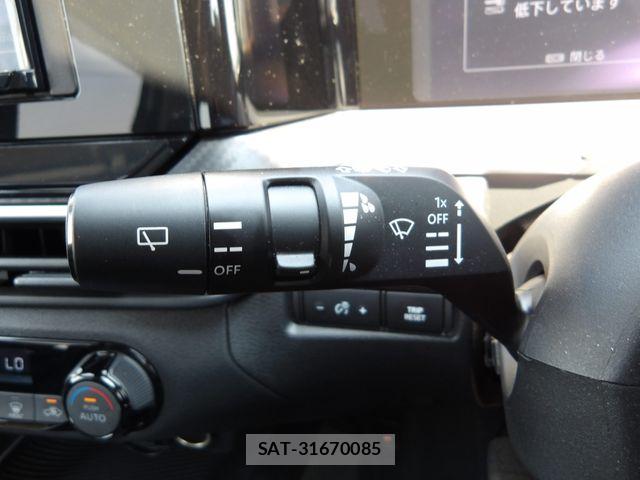 Nissan NOTE 2023-04 8209264-16