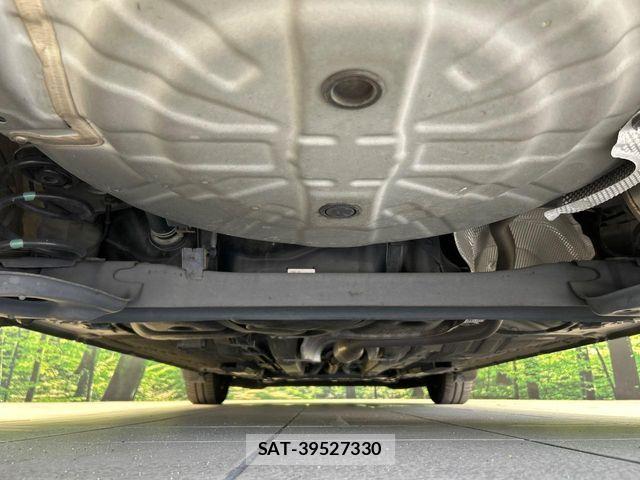 Nissan NOTE 2017-07 8209288-19