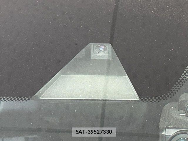 Nissan NOTE 2017-07 8209288-2