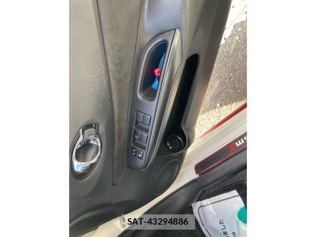 Nissan NOTE 2017-03 8231143-9