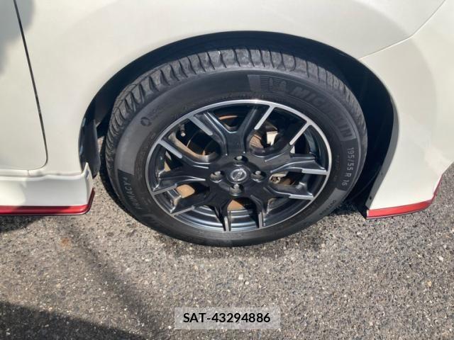 Nissan NOTE 2017-03 8231143-5