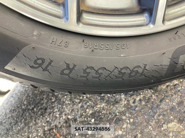 Nissan NOTE 2017-03 8231143-6