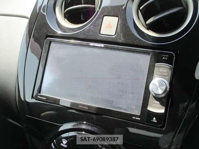 Nissan NOTE 2017-07 8231144-6