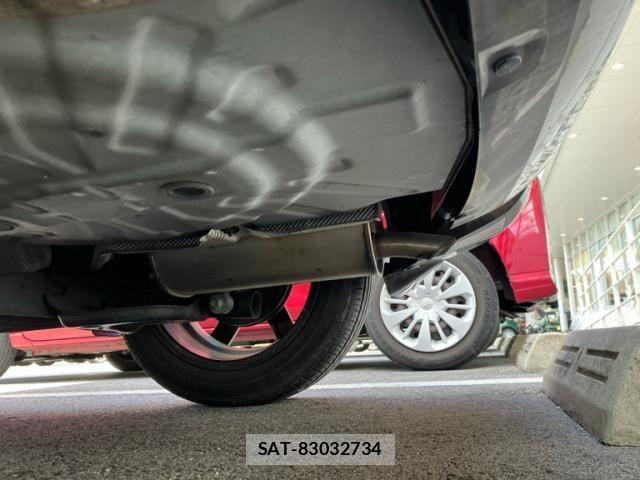 Nissan NOTE 2018-02 8231150-12