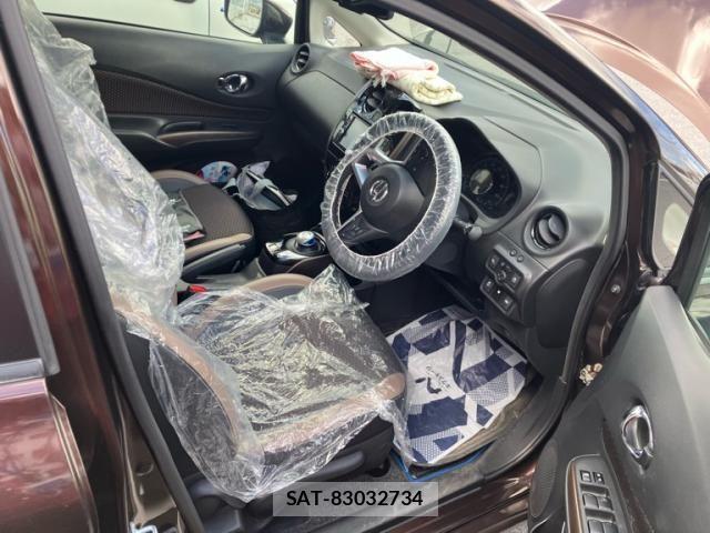 Nissan NOTE 2018-02 8231150-17