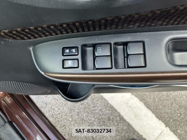 Nissan NOTE 2018-02 8231150-19