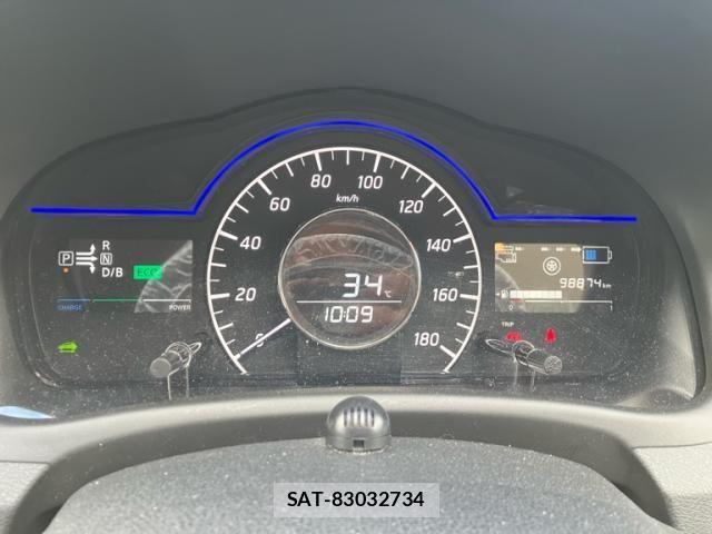Nissan NOTE 2018-02 8231150-22