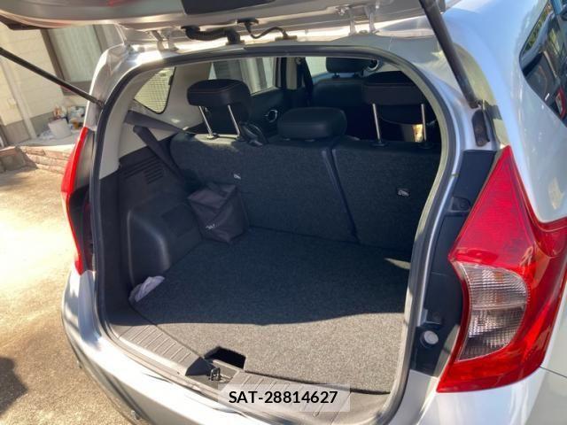 Nissan NOTE 2015-11 8231147-10