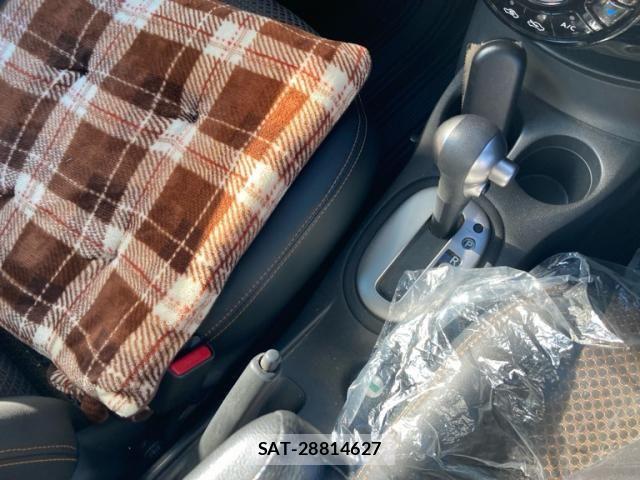 Nissan NOTE 2015-11 8231147-17