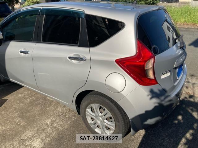 Nissan NOTE 2015-11 8231147-1