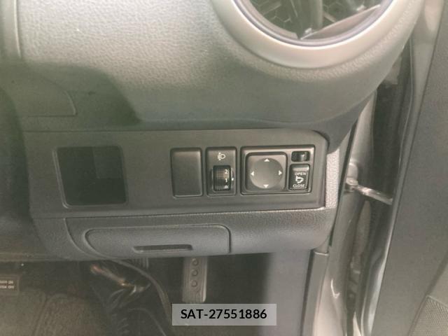 Nissan NOTE 2010-07 8231155-9