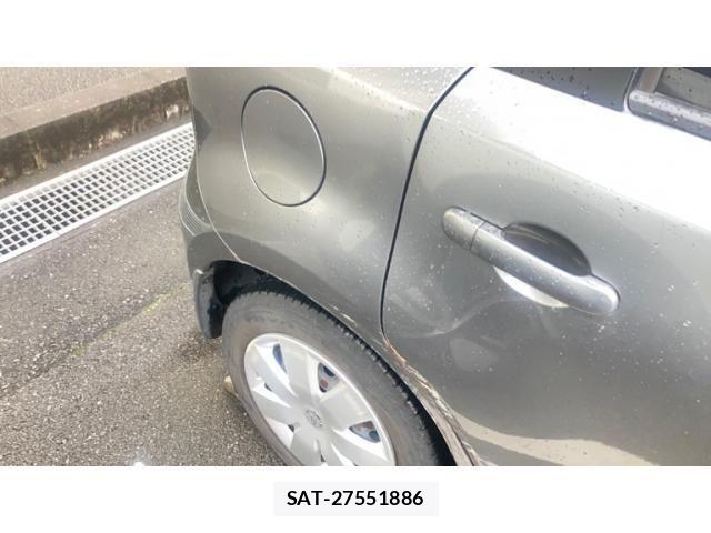 Nissan NOTE 2010-07 8231155-12