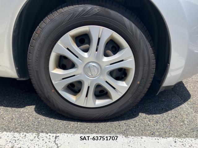 Nissan NOTE 2013-08 8231157-9