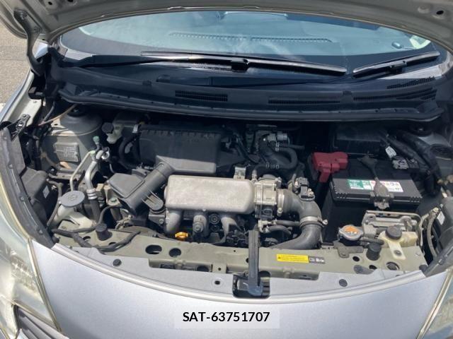 Nissan NOTE 2013-08 8231157-13