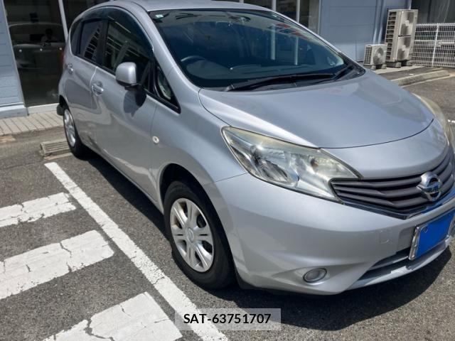 Nissan NOTE 2013-08 8231157-2