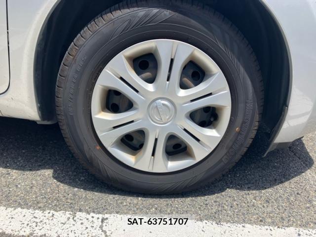 Nissan NOTE 2013-08 8231157-6