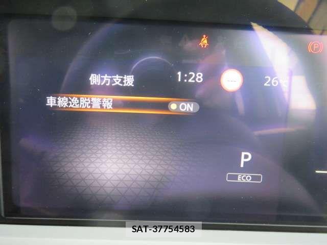 Nissan NOTE 2021-06 8231133-9