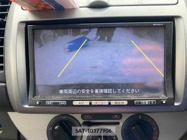 Nissan NOTE 2011-06 8231154-17