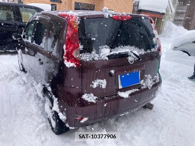 Nissan NOTE 2011-06 8231154-2