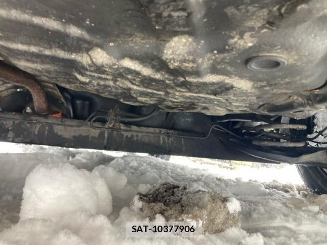 Nissan NOTE 2011-06 8231154-4