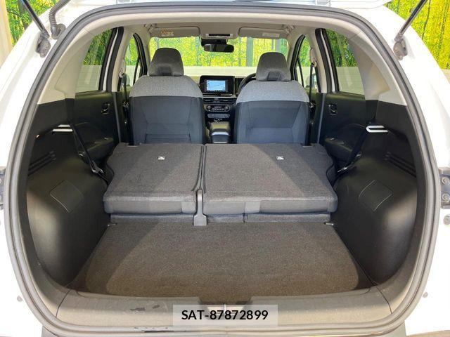 Nissan NOTE 2021-11 8231141-9