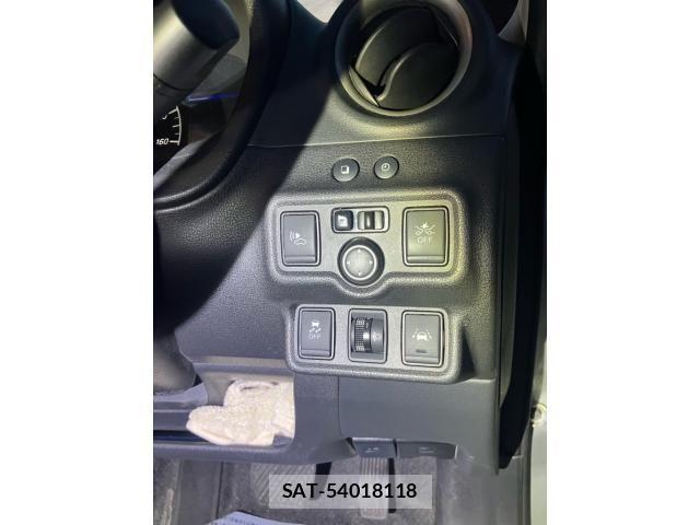 Nissan NOTE 2018-03 8231151-18