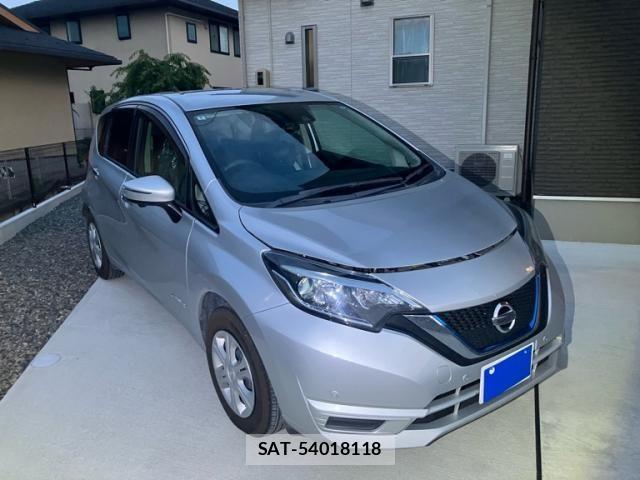 Nissan NOTE 2018-03 8231151-2