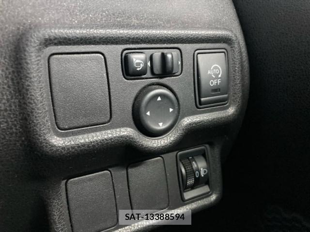 Nissan NOTE 2013-03 8231156-13