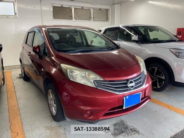 Nissan NOTE 2013-03 8231156-1