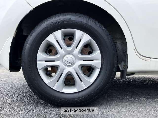 Nissan NOTE 2017-05 8246218-3