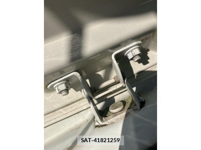 Nissan NOTE 2016-06 8246224-24