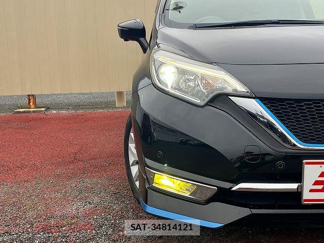 Nissan NOTE 2018-06 8246215-25